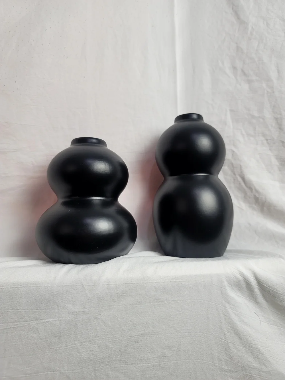Room Essentials Matte Black Double-Gourd Vase Pair